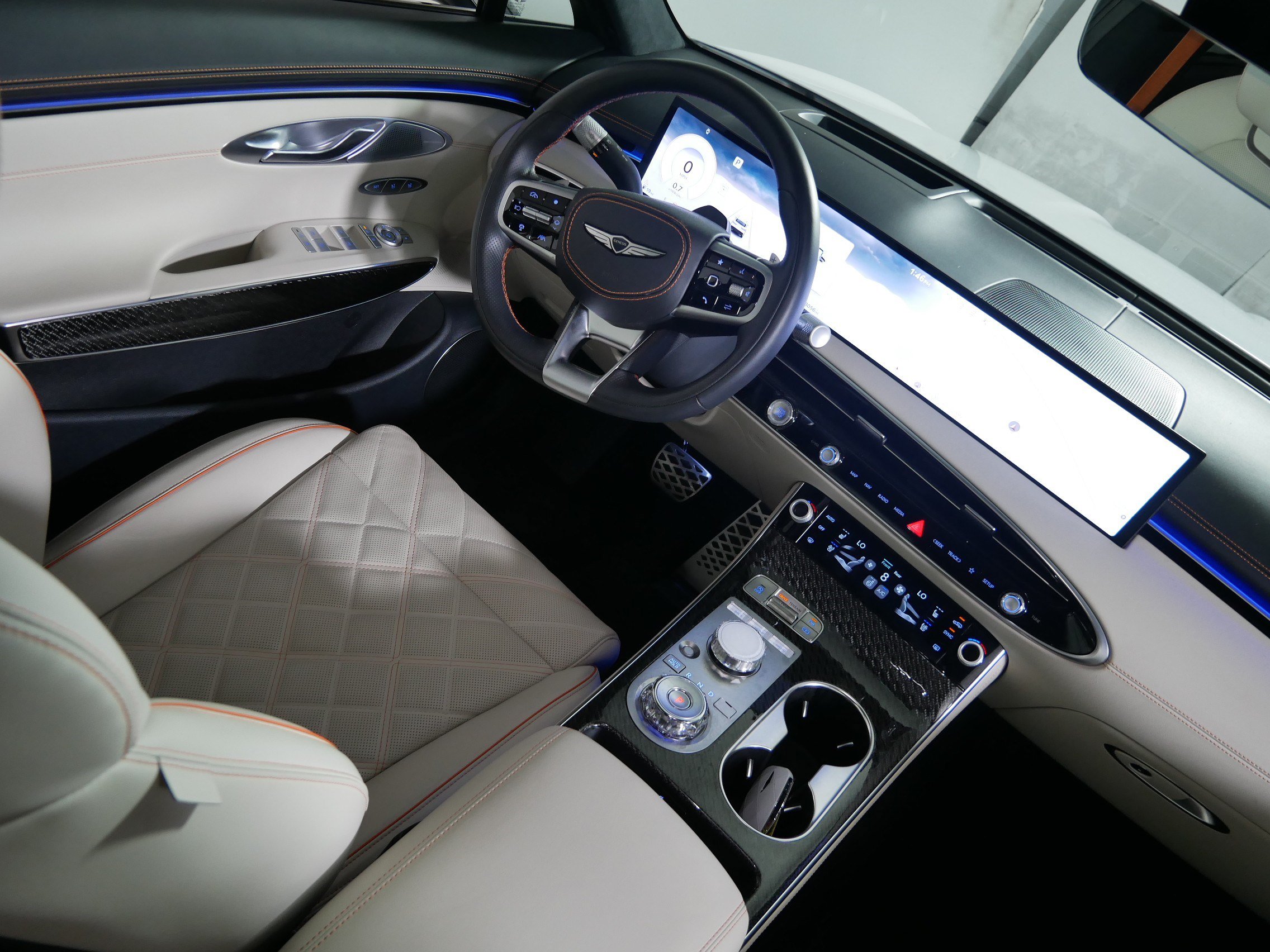 Certified 2026 Genesis GV70 3.5T Sport Prestige AWD/4WD image 9