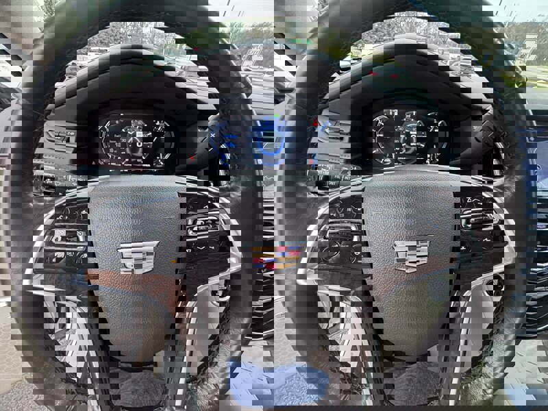 Used 2017 Cadillac Escalade Luxury image 26