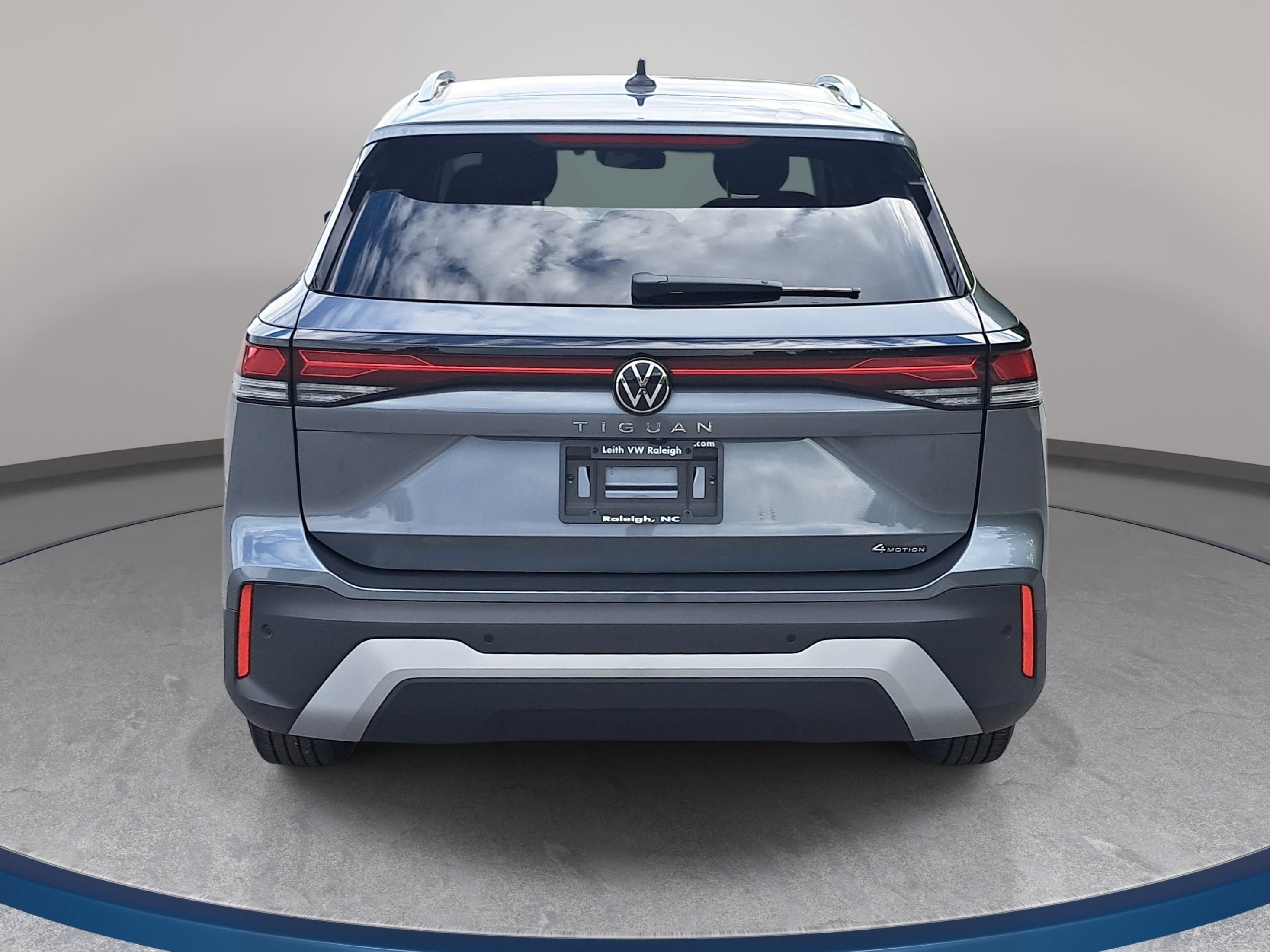 Certified 2025 Volkswagen Tiguan S AWD/4WD image 6