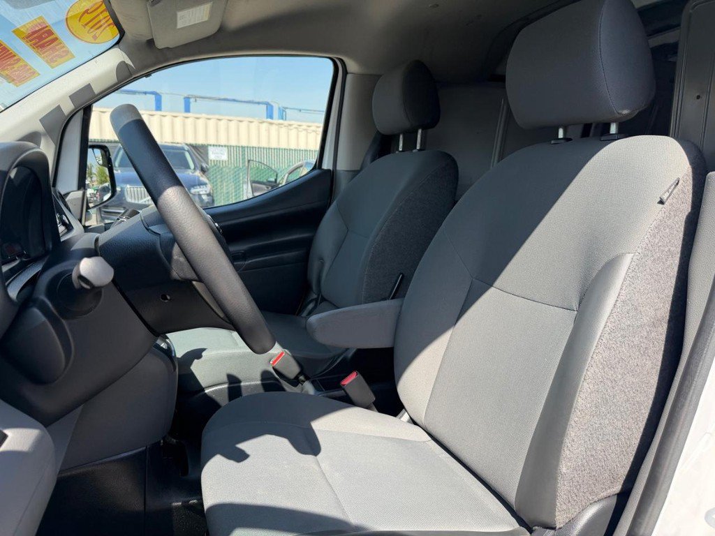 Used 2019 Nissan NV200 S FWD image 24
