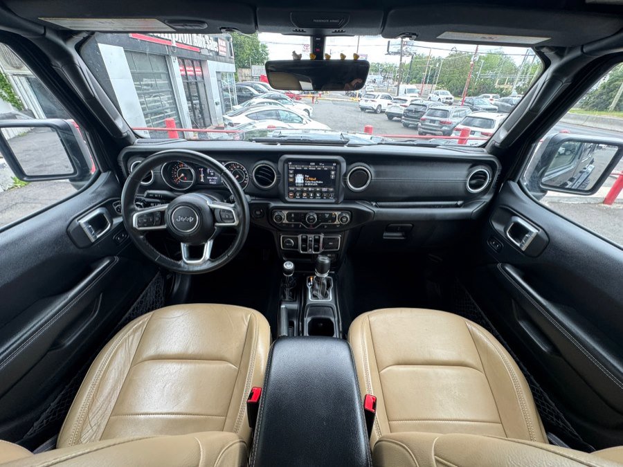 Used 2018 Jeep Wrangler Unlimited Sahara AWD/4WD image 45