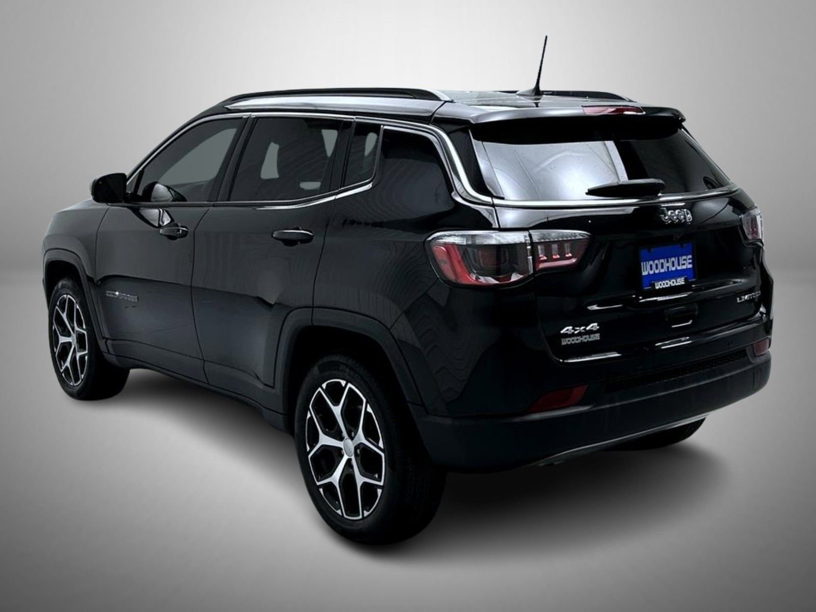 Used 2024 Jeep Compass Limited image 7