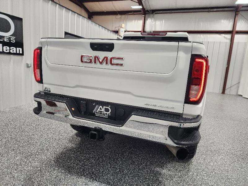 Used 2022 GMC Sierra 3500 SLT w/ SLT Preferred Package AWD/4WD image 8