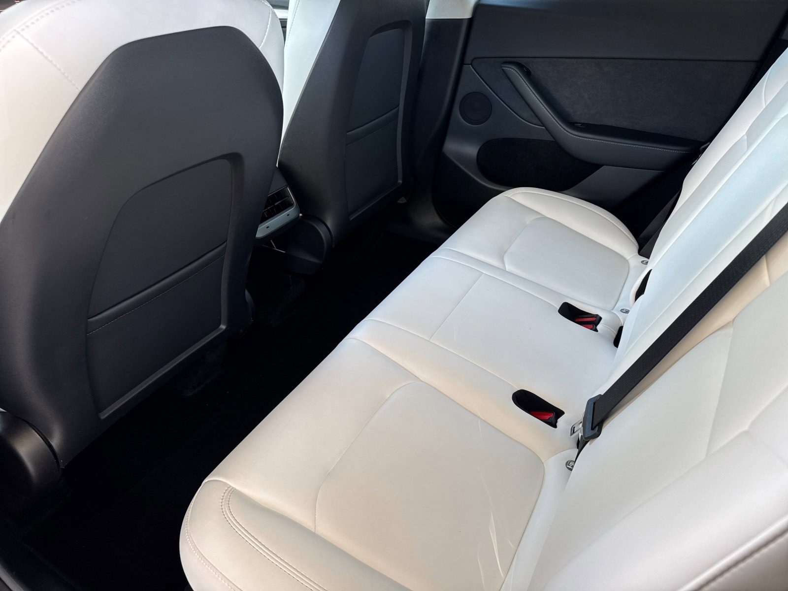 Used 2023 Tesla Model Y Long Range image 12