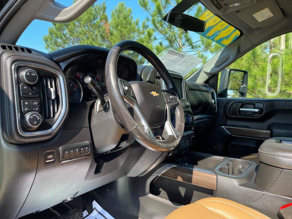 Used 2022 Chevrolet Silverado 2500 LT w/ Convenience Package AWD/4WD image 13