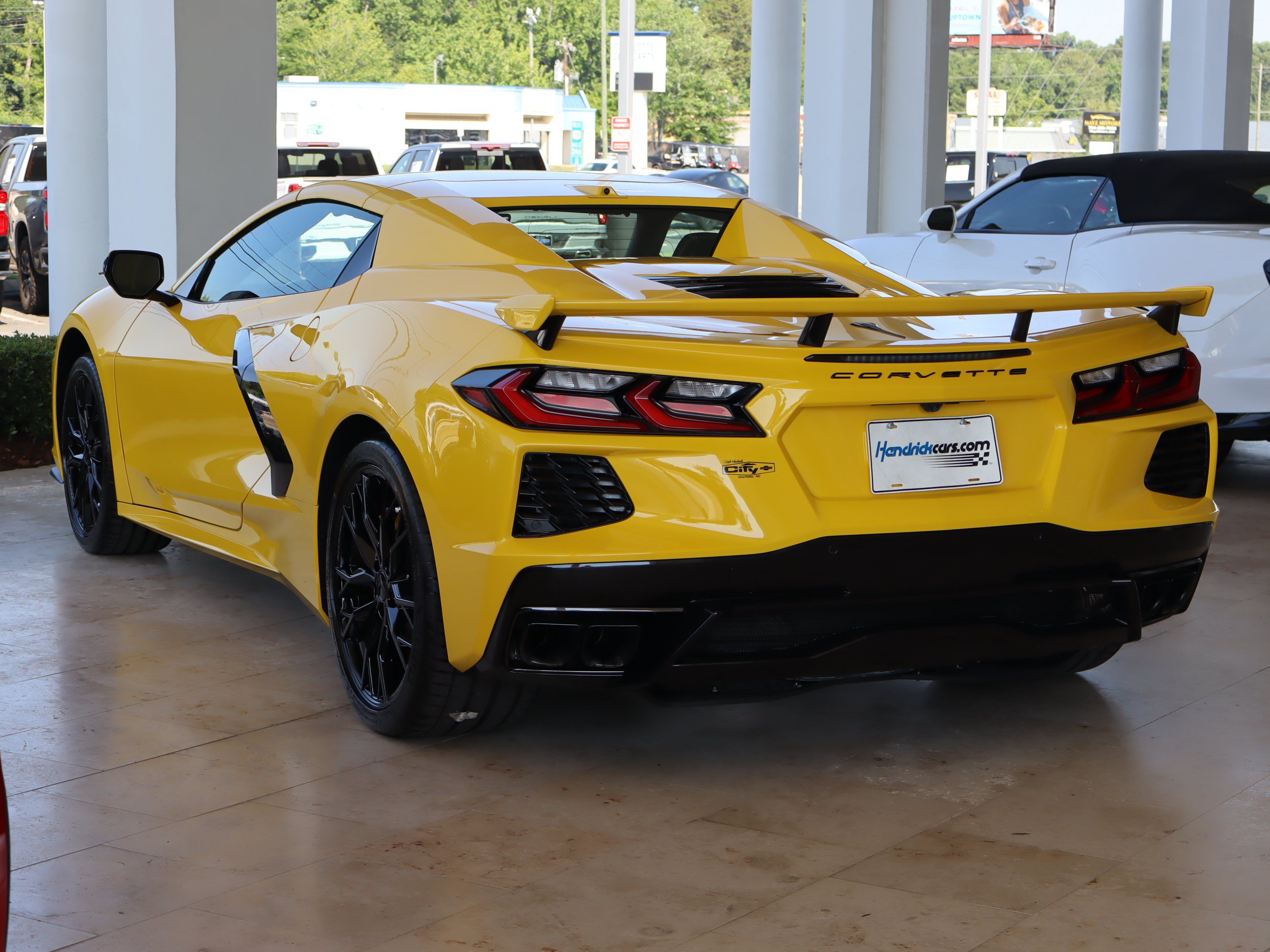 Used 2026 Chevrolet Corvette Stingray Premium Conv w/ Z51 Performance Package RWD image 7