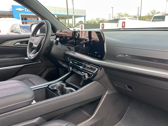 New 2026 Chevrolet Traverse LT w/ Sun and Wheel Package image 35