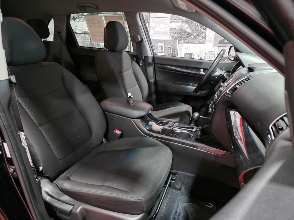 Used 2014 Kia Sorento LX w/ LX V6 Convenience Package AWD/4WD image 17