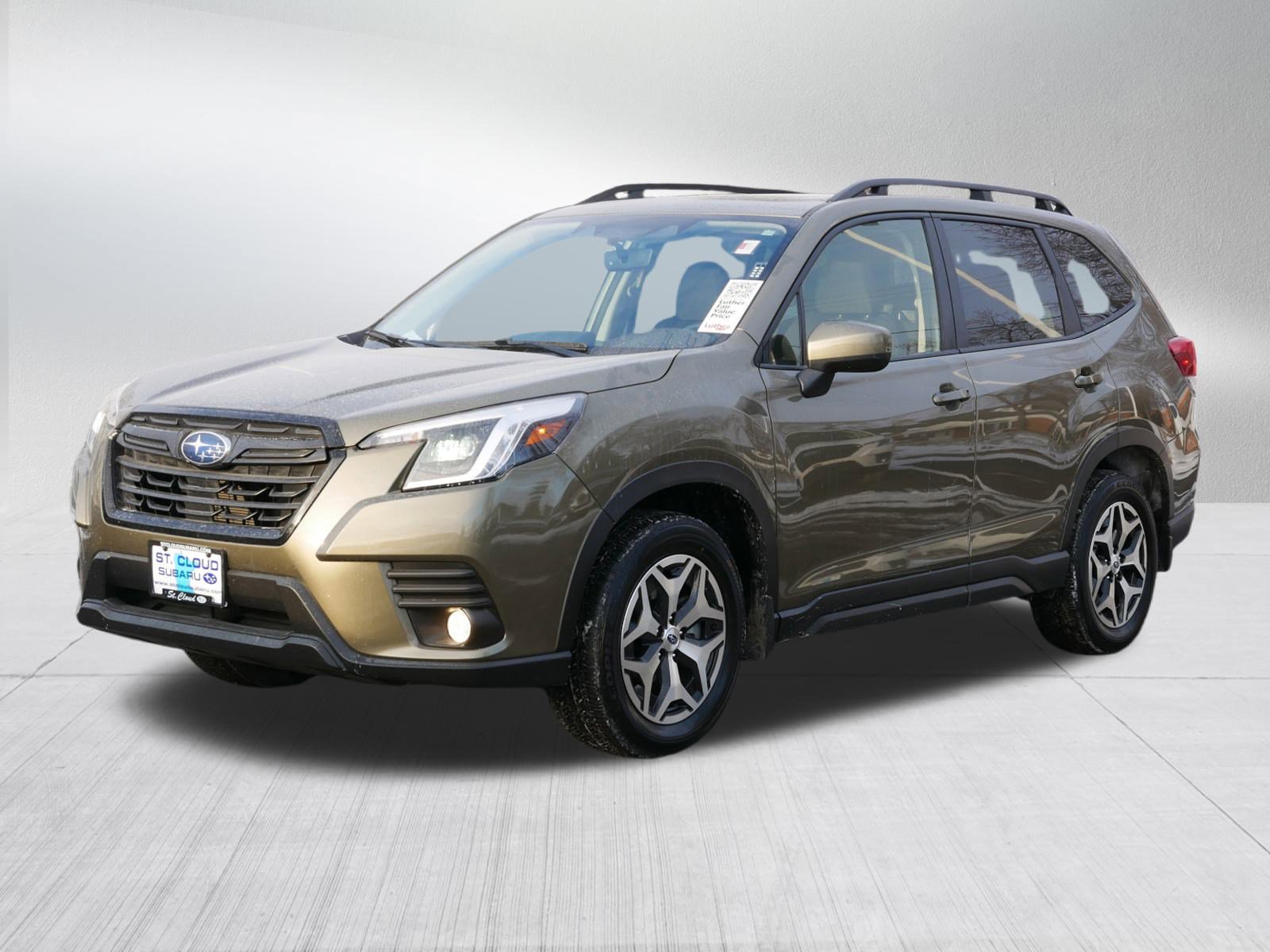 Certified 2023 Subaru Forester Premium image 3