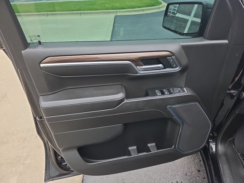Certified 2022 Chevrolet Silverado 1500 RST AWD/4WD image 27