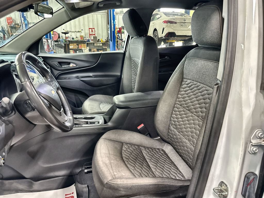 Used 2021 Chevrolet Equinox LT FWD image 12