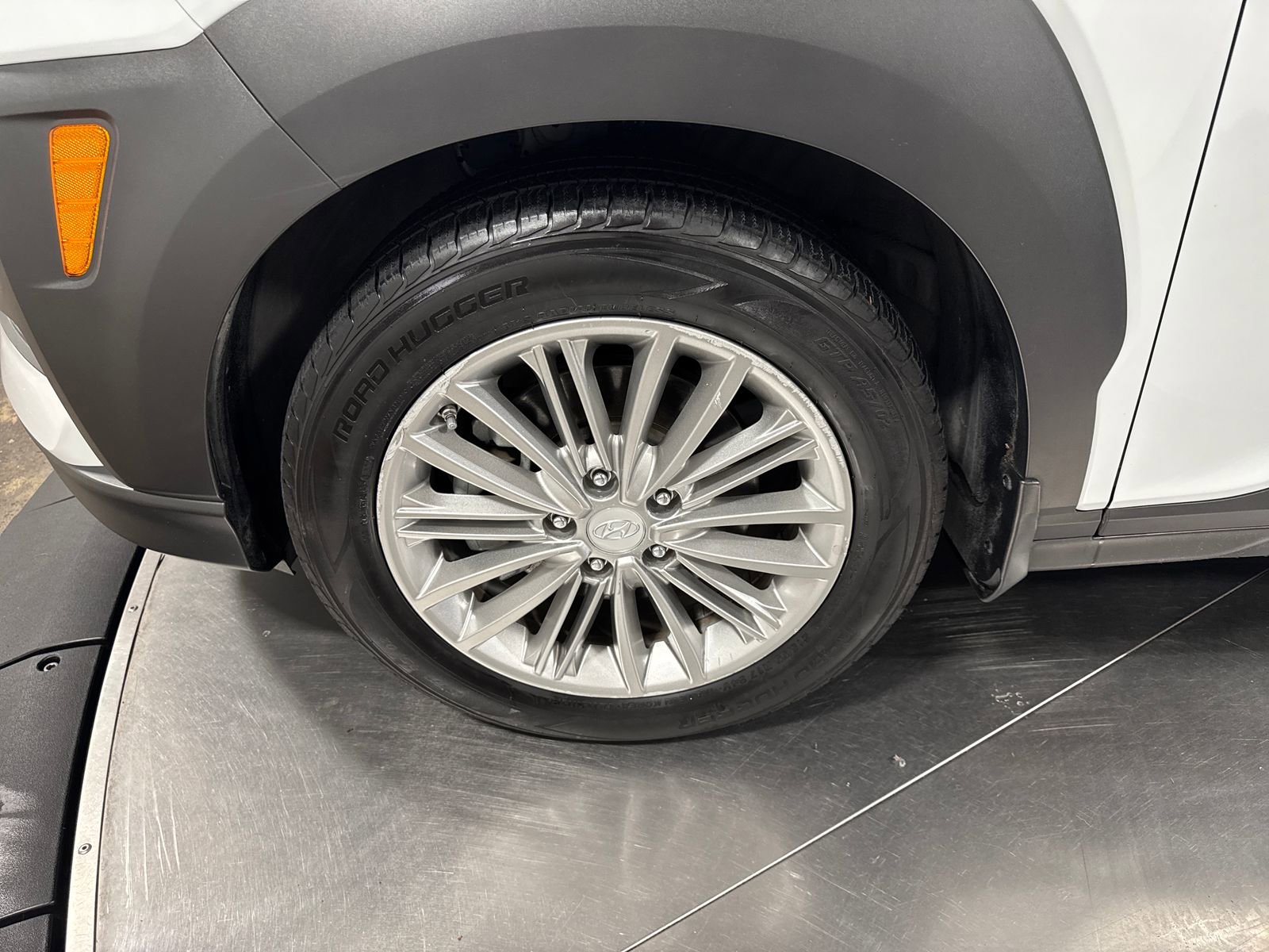 Used 2019 Hyundai Kona SEL AWD/4WD image 2