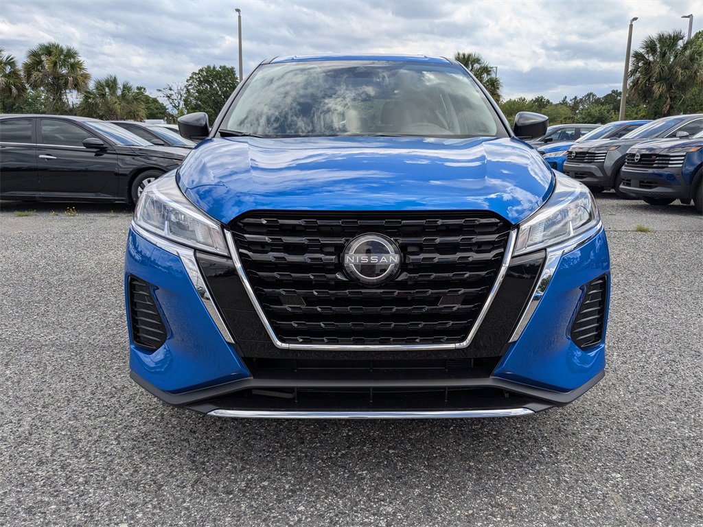 New 2025 Nissan Kicks Play S image 9