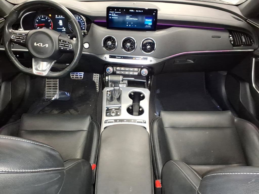 Used 2022 Kia Stinger GT1 image 9