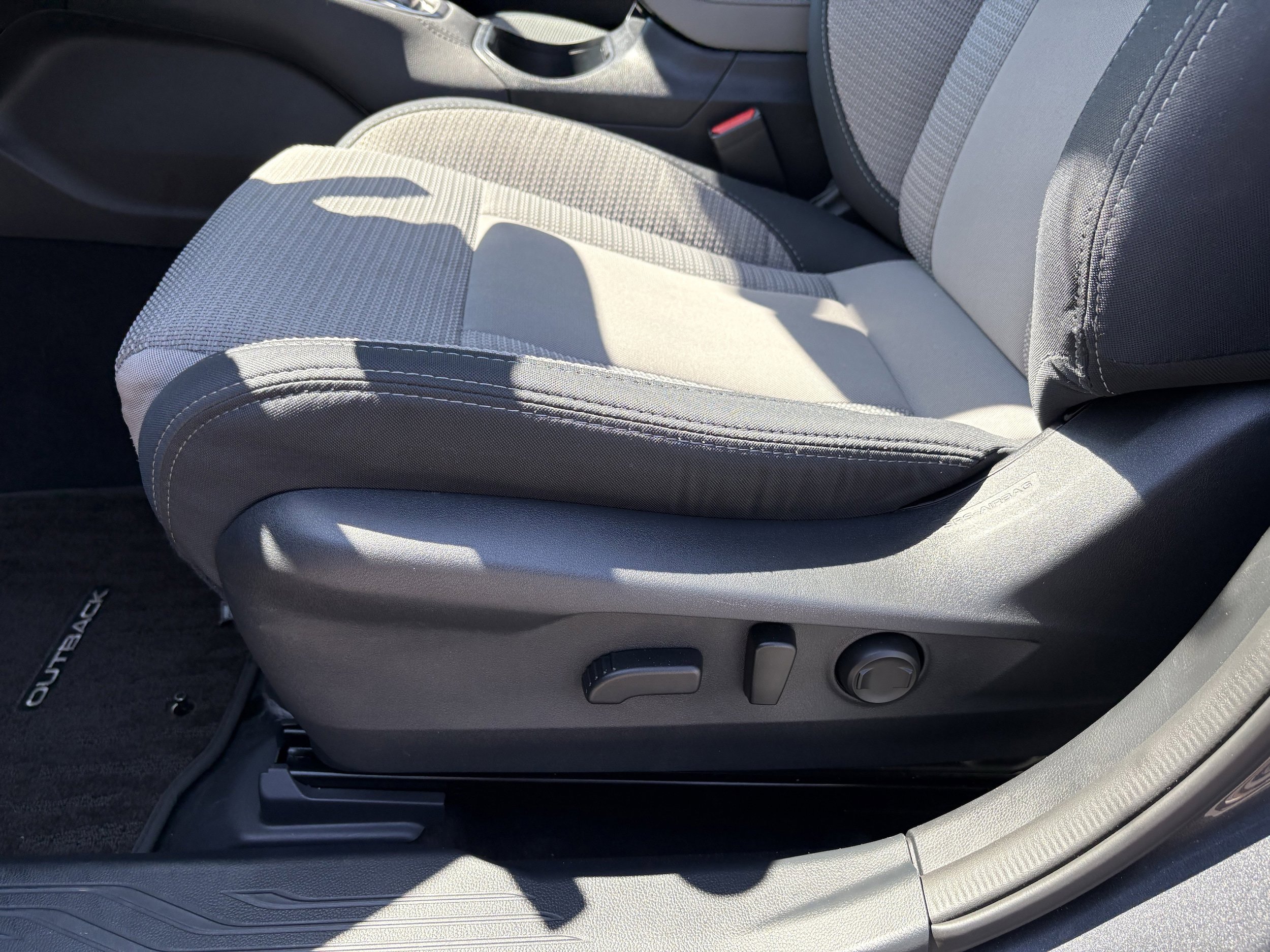 Certified 2025 Subaru Outback Premium AWD/4WD image 28