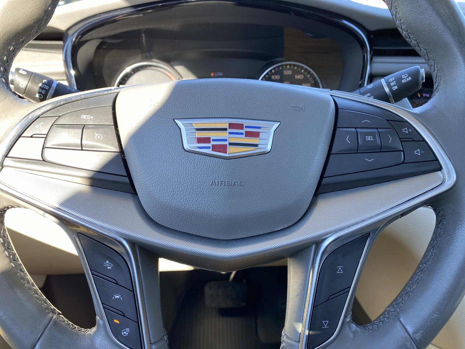 Used 2021 Cadillac XT5 Premium Luxury image 15