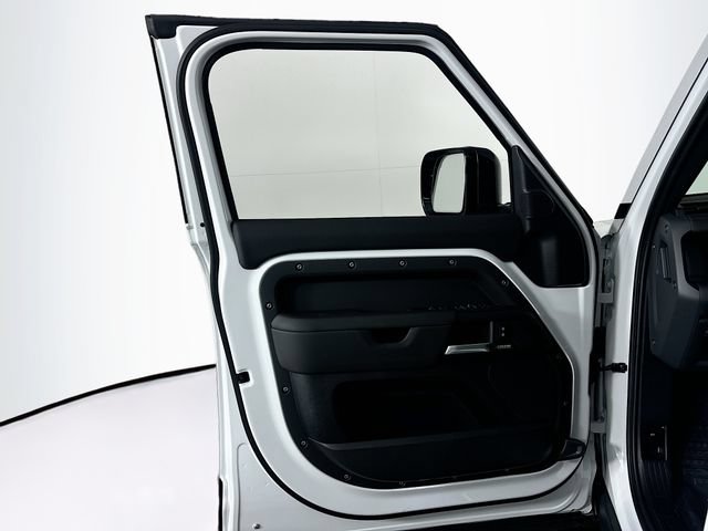 New 2026 Land Rover Defender 110 X-Dynamic SE AWD/4WD image 11