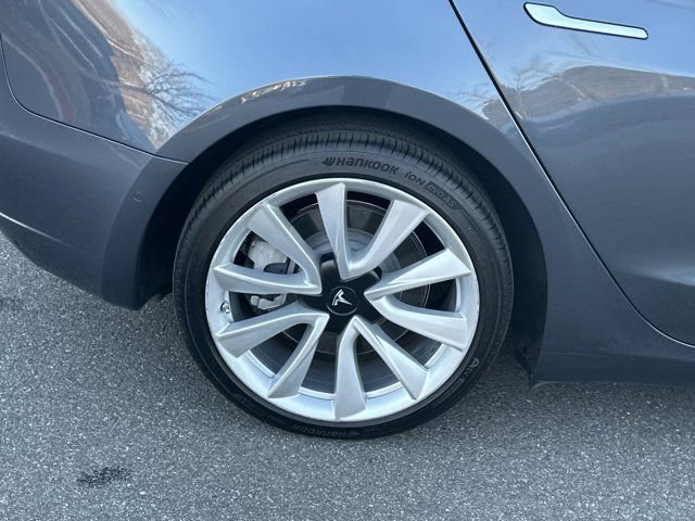 Used 2020 Tesla Model 3 Performance image 22