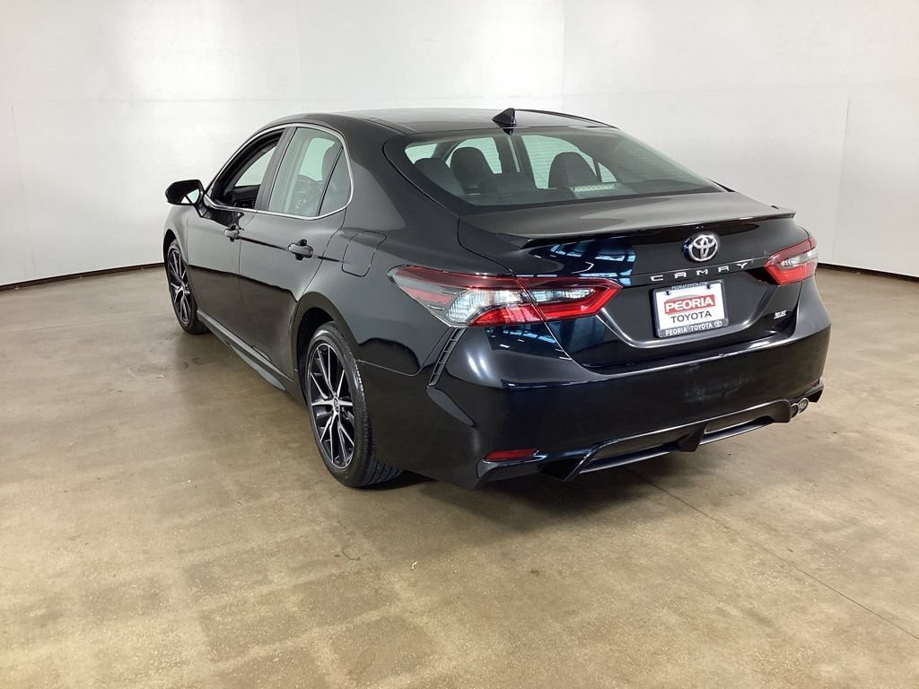 Used 2021 Toyota Camry SE FWD image 7