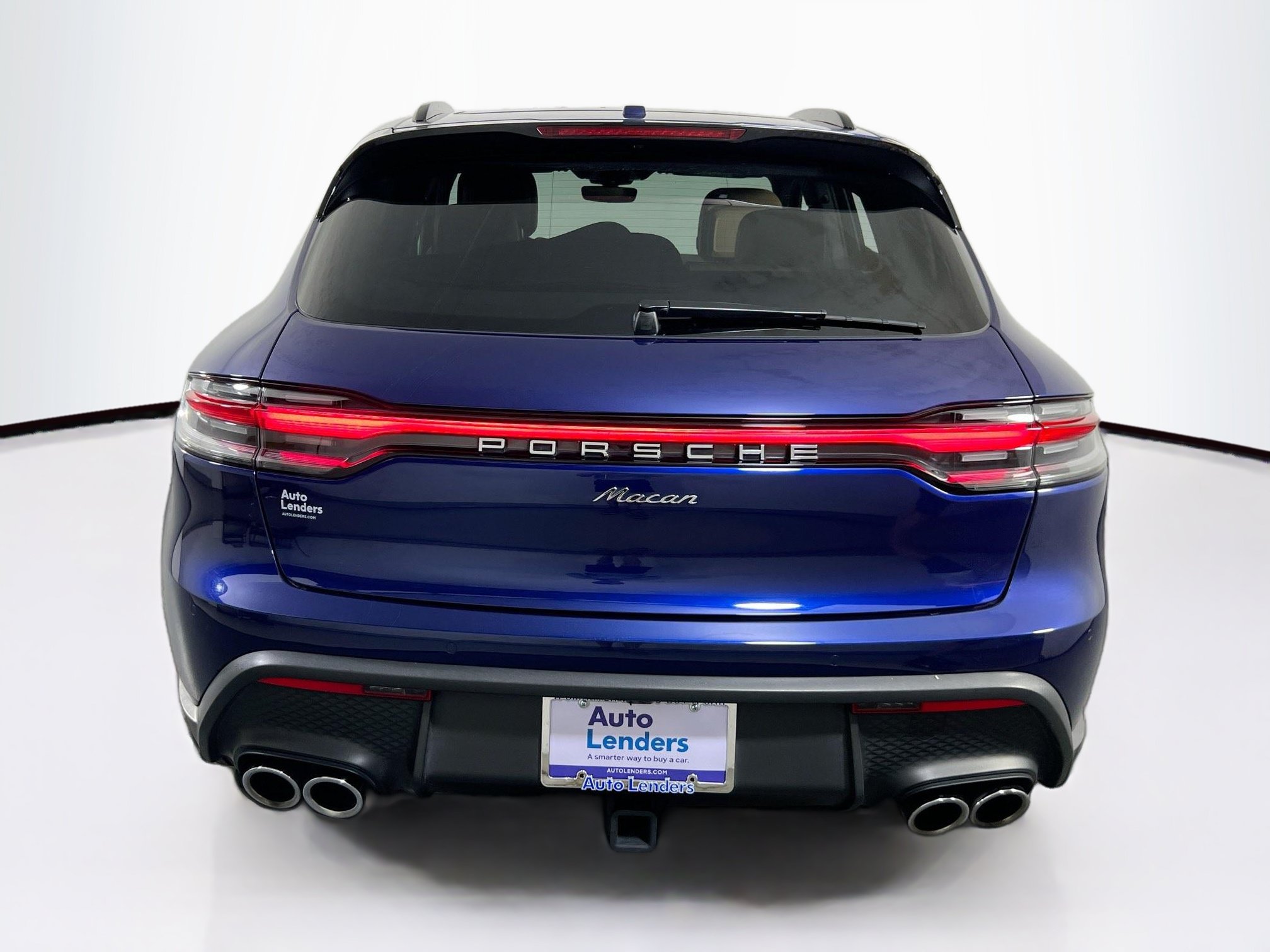 Used 2024 Porsche Macan AWD/4WD image 6