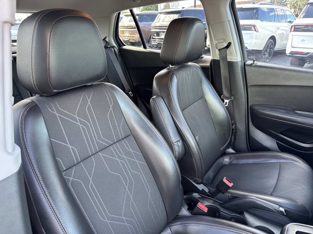 Used 2019 Chevrolet Trax LT w/ LT Convenience Package image 20