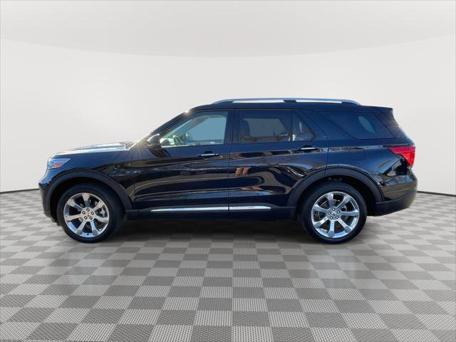Used 2020 Ford Explorer Platinum w/ Premium Technology Package image 4