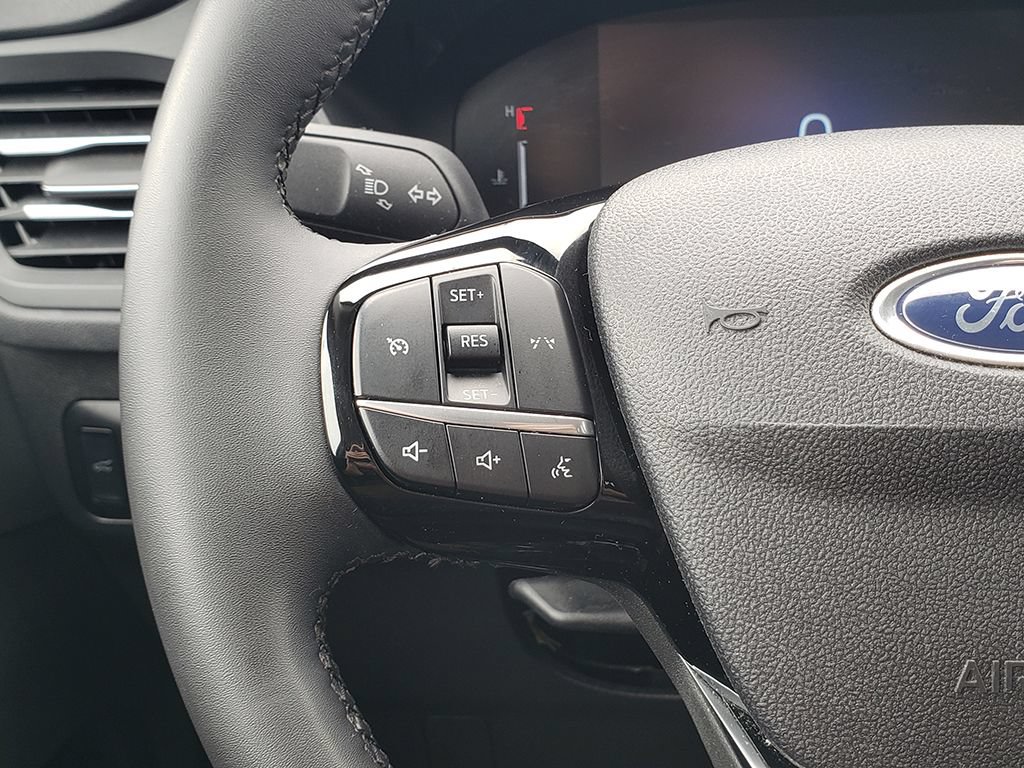 Certified 2023 Ford Escape Active AWD/4WD image 27