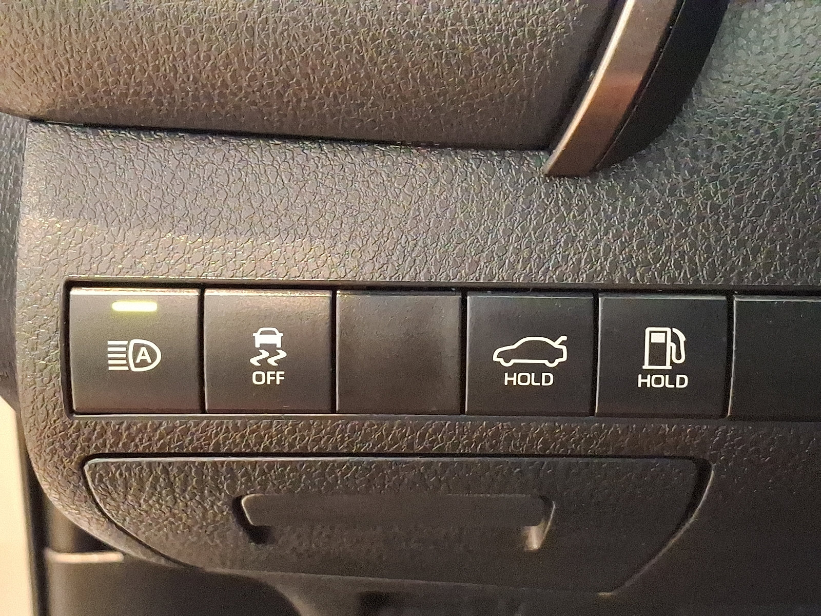 Certified 2021 Toyota Camry XLE AWD/4WD image 25