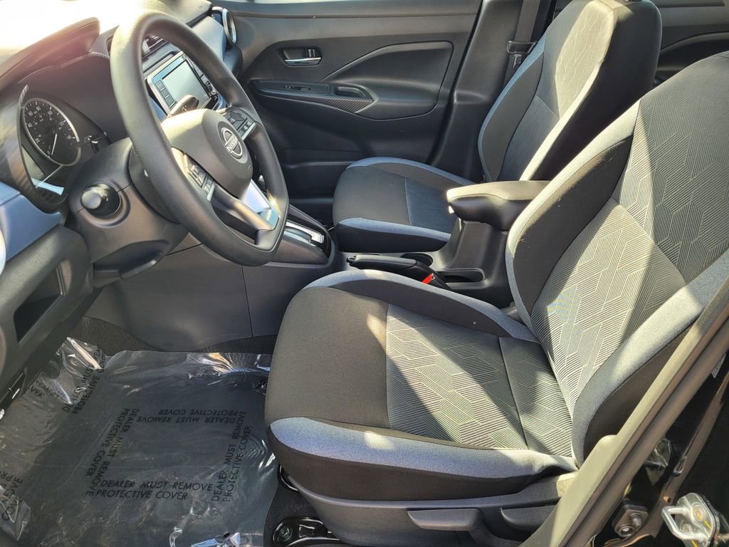 New 2025 Nissan Versa SV w/ Trunk Package image 8