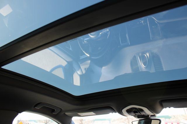 Used 2018 Porsche Macan Sport Edition image 28