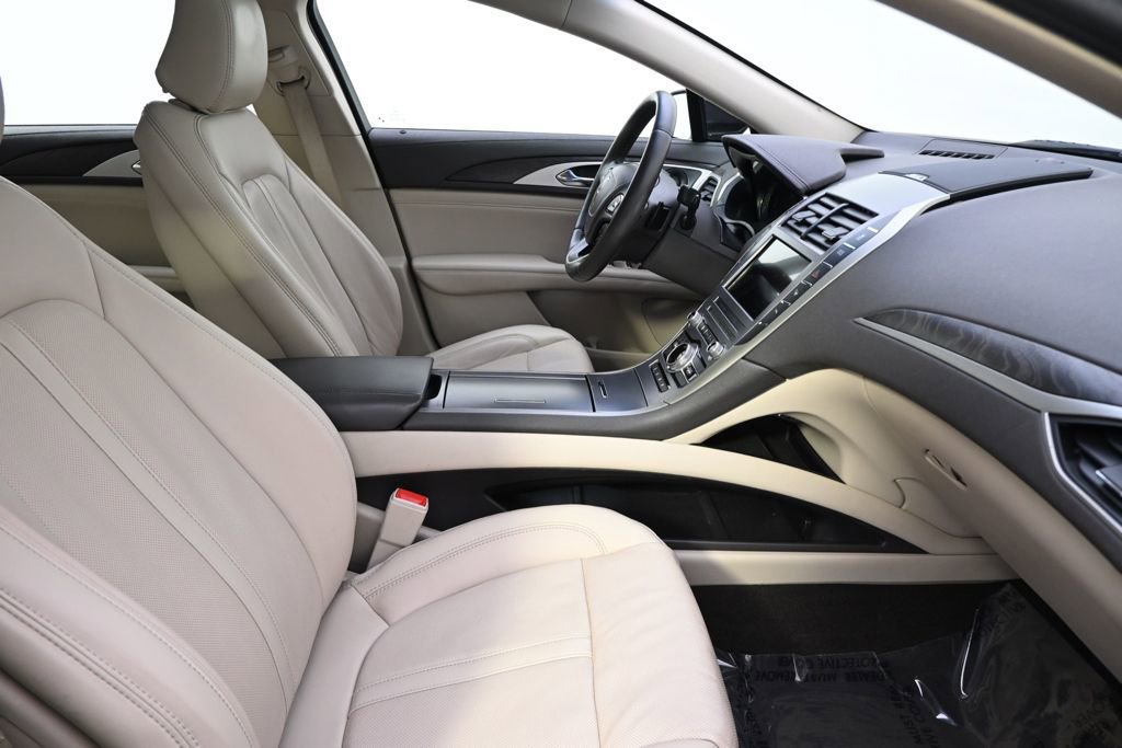 Used 2020 Lincoln MKZ Reserve w/ Elements Package image 16