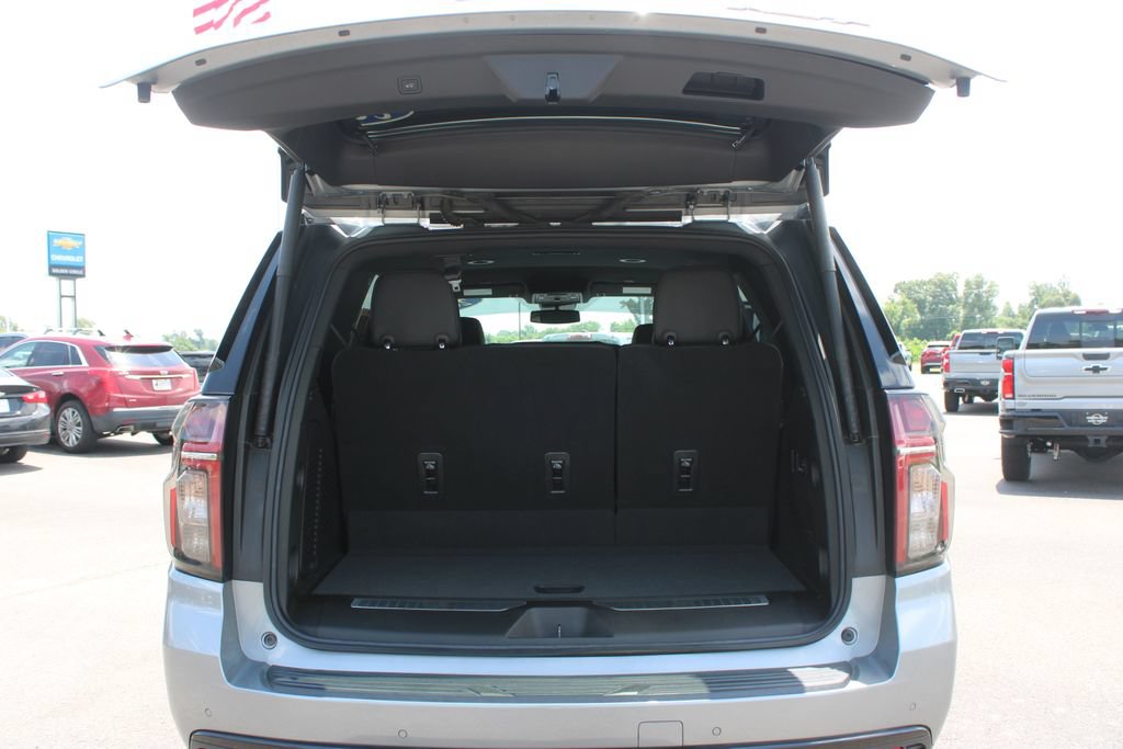 Used 2023 Chevrolet Tahoe RST w/ Luxury Package RWD image 17