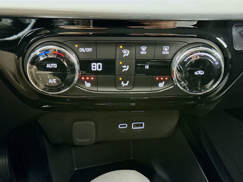 New 2026 Chevrolet Trax LT w/ Driver Confidence Package image 15