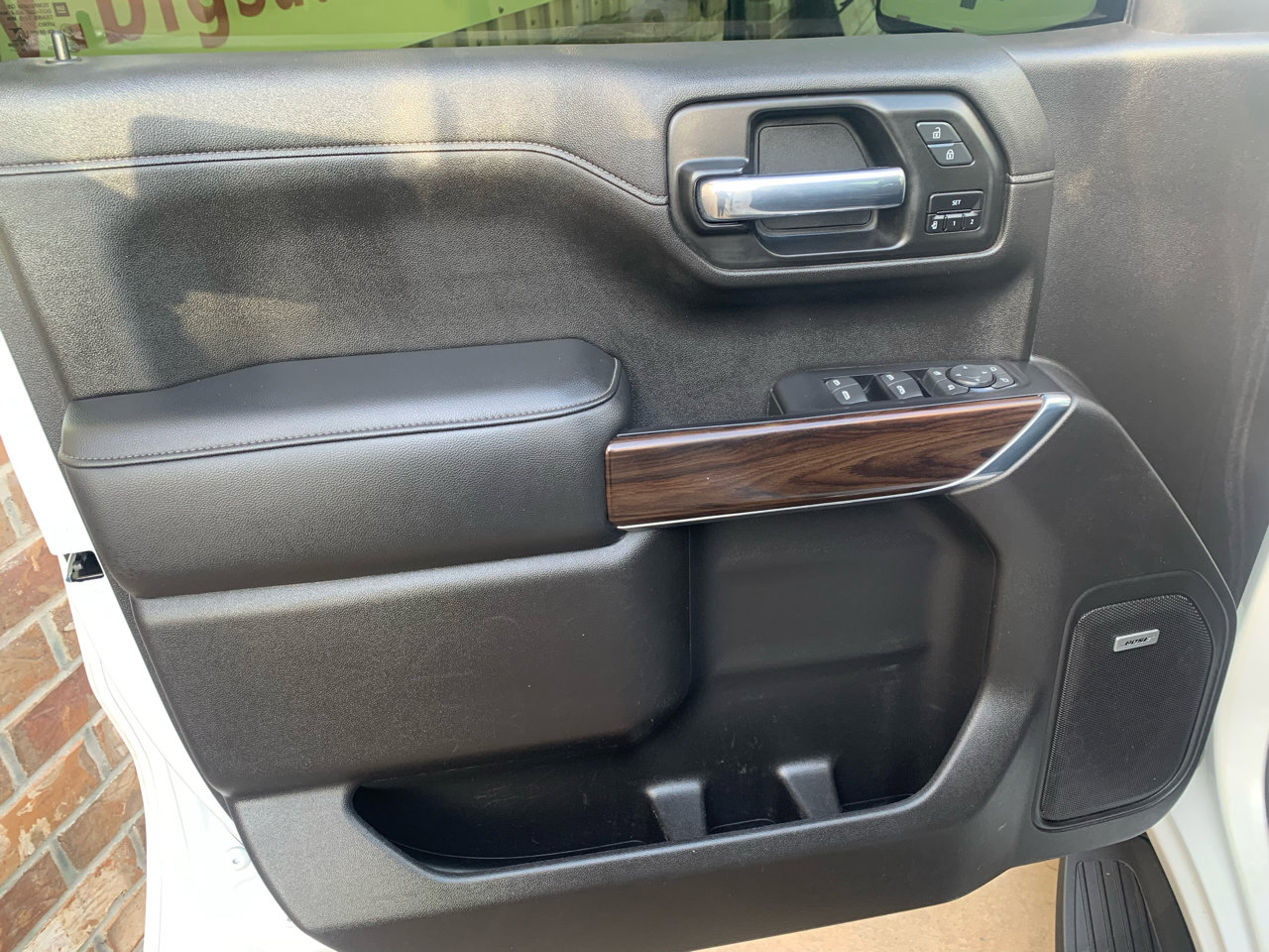 Used 2020 GMC Sierra 1500 SLT image 25