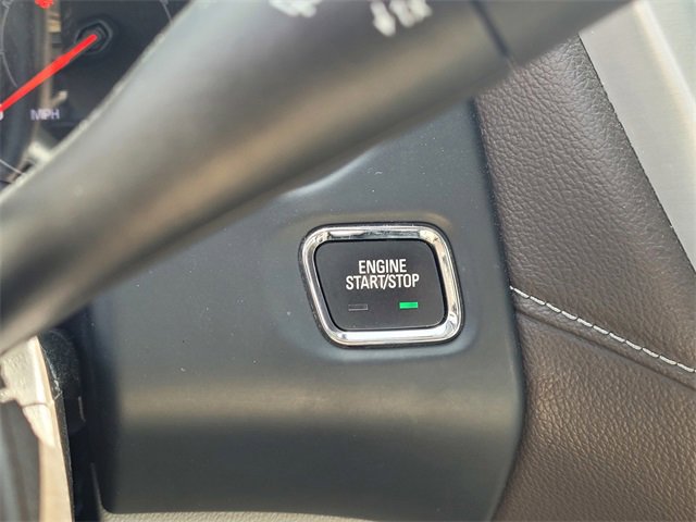 Used 2023 GMC Acadia SLT image 18