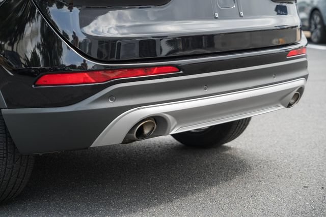 Used 2020 Lincoln Corsair AWD w/ Premium Package image 8