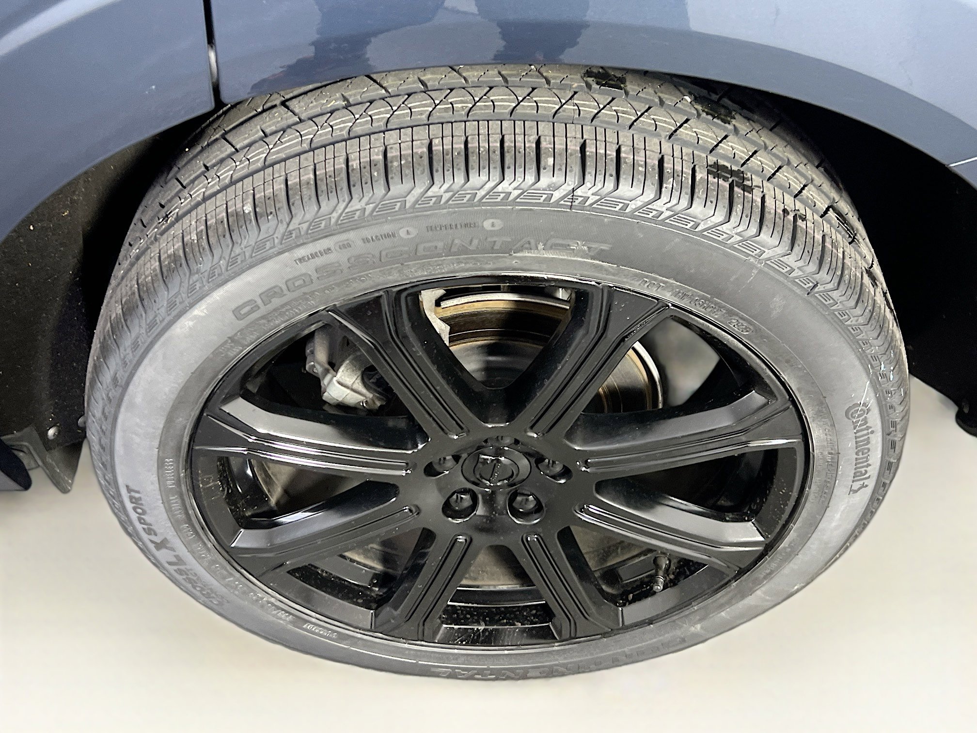 Used 2021 Volvo XC60 T5 Inscription image 32