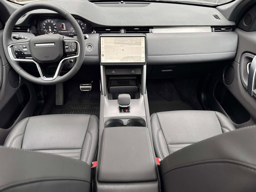 New 2026 Land Rover Discovery Sport Landmark image 18