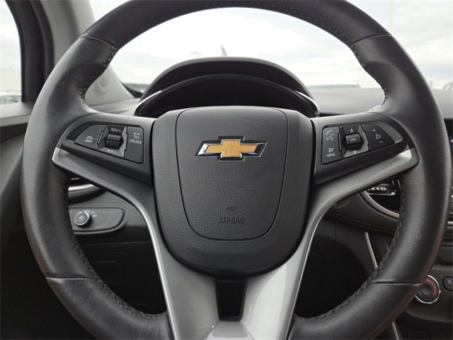 Used 2022 Chevrolet Trax LT w/ Sport Edition image 29