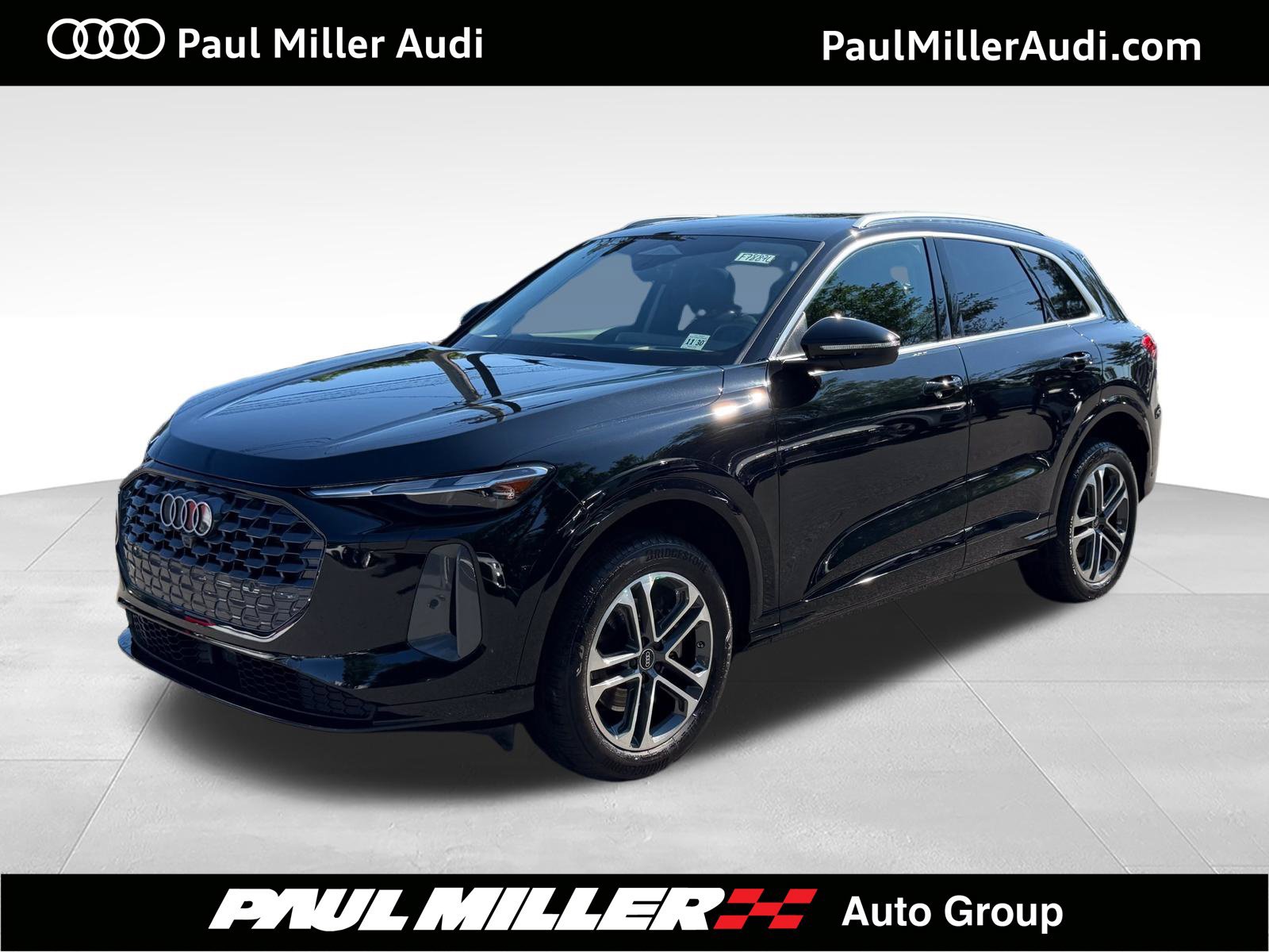 Used 2025 Audi Q5 Premium w/ Convenience Package