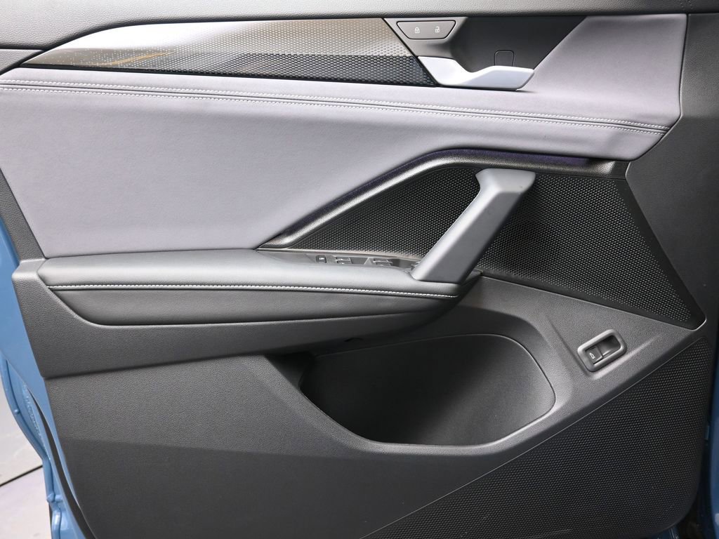 New 2026 Volkswagen Tiguan SE image 23