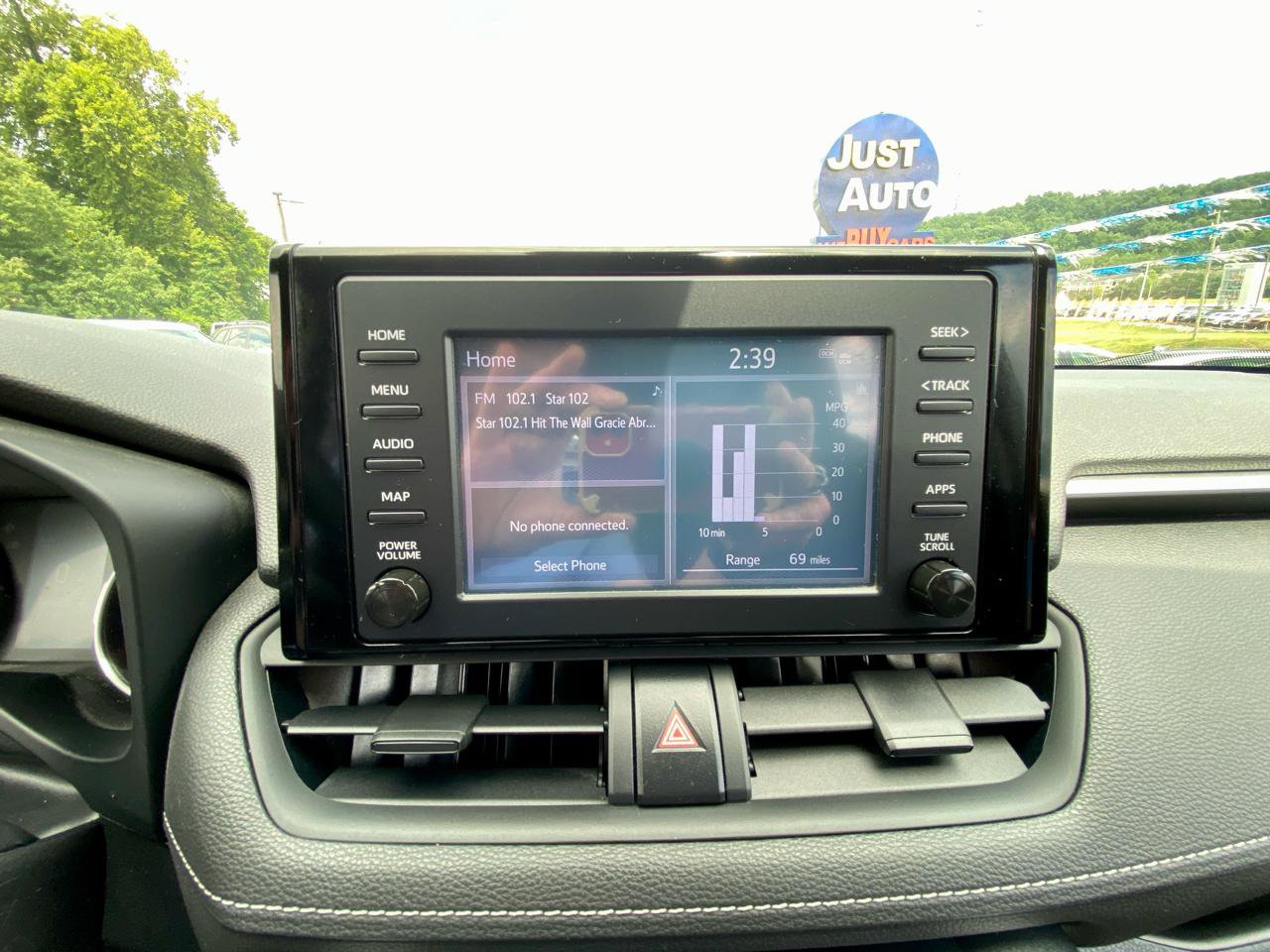 Used 2019 Toyota RAV4 LE w/ All Weather Liner Package AWD/4WD image 21