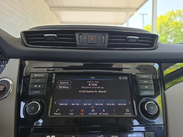 Used 2020 Nissan Rogue Sport SV FWD image 4