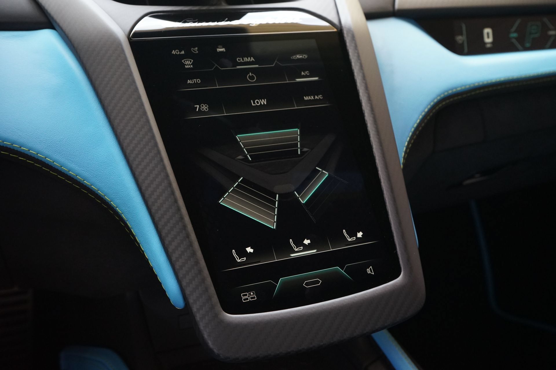 Used 2024 Lamborghini Revuelto AWD/4WD image 20