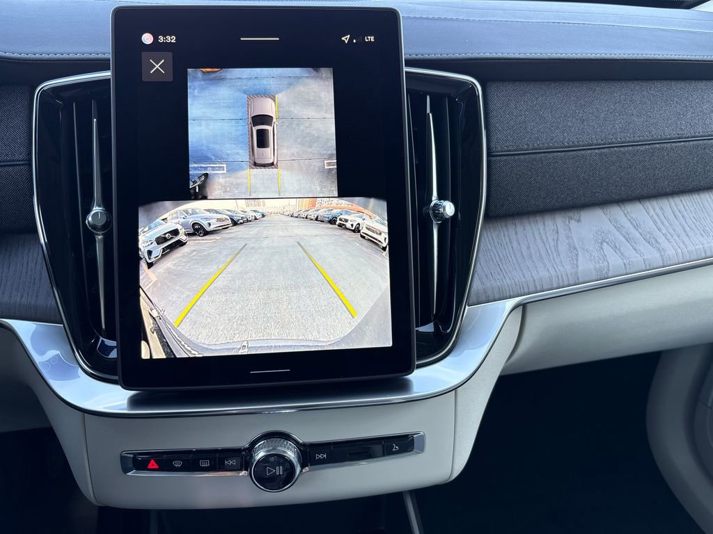 New 2026 Volvo XC90 T8 Ultra w/ Protection Package Premier image 11