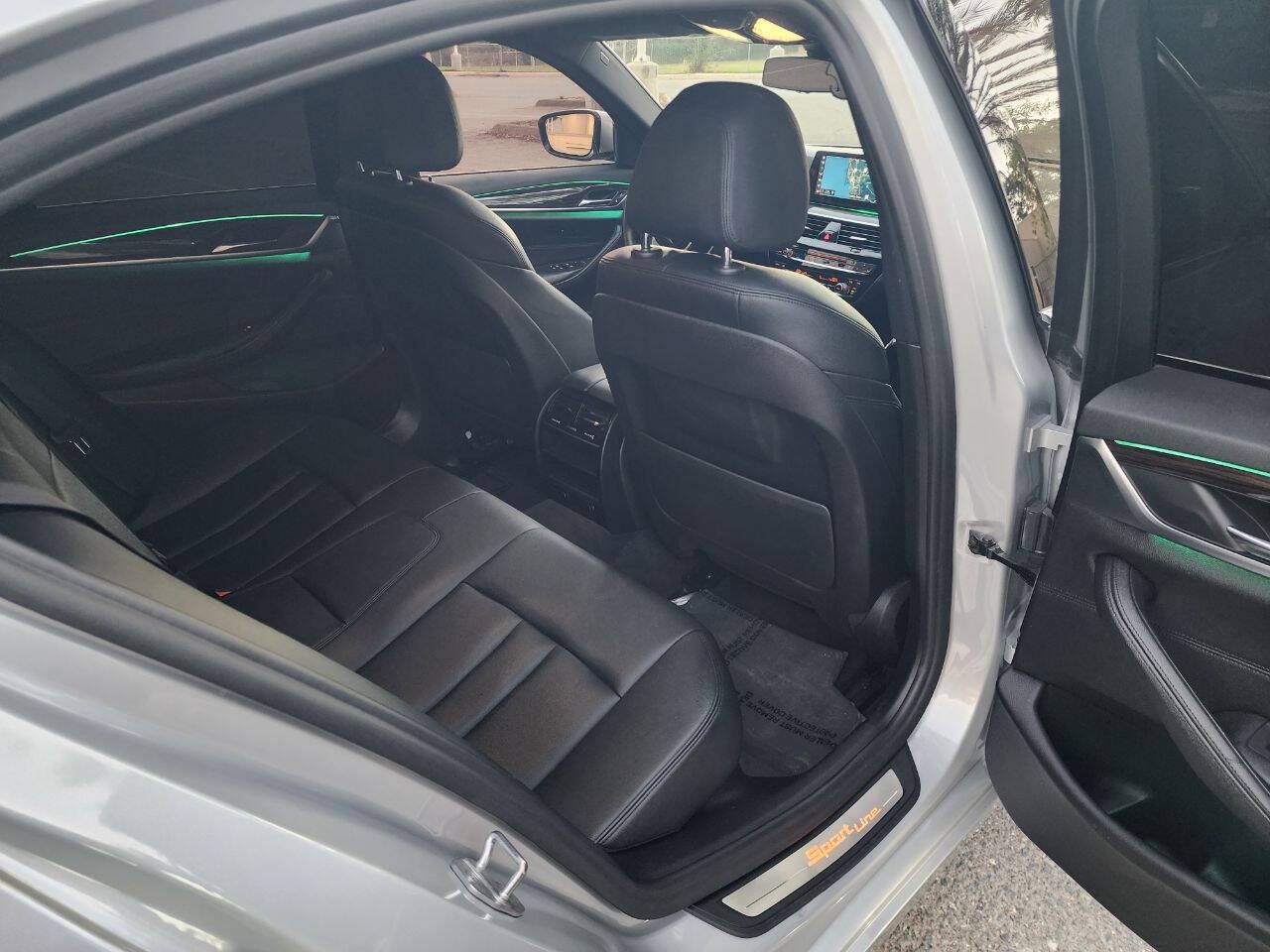 Used 2018 BMW 530i RWD image 21