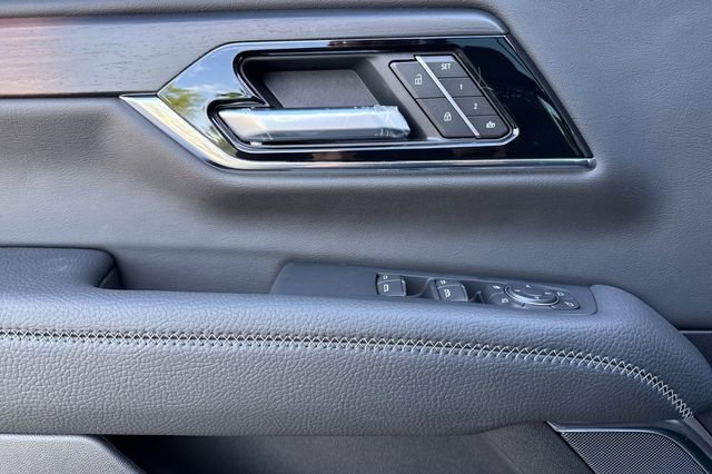 New 2026 GMC Yukon XL Denali w/ Sun & Power Step Package image 11