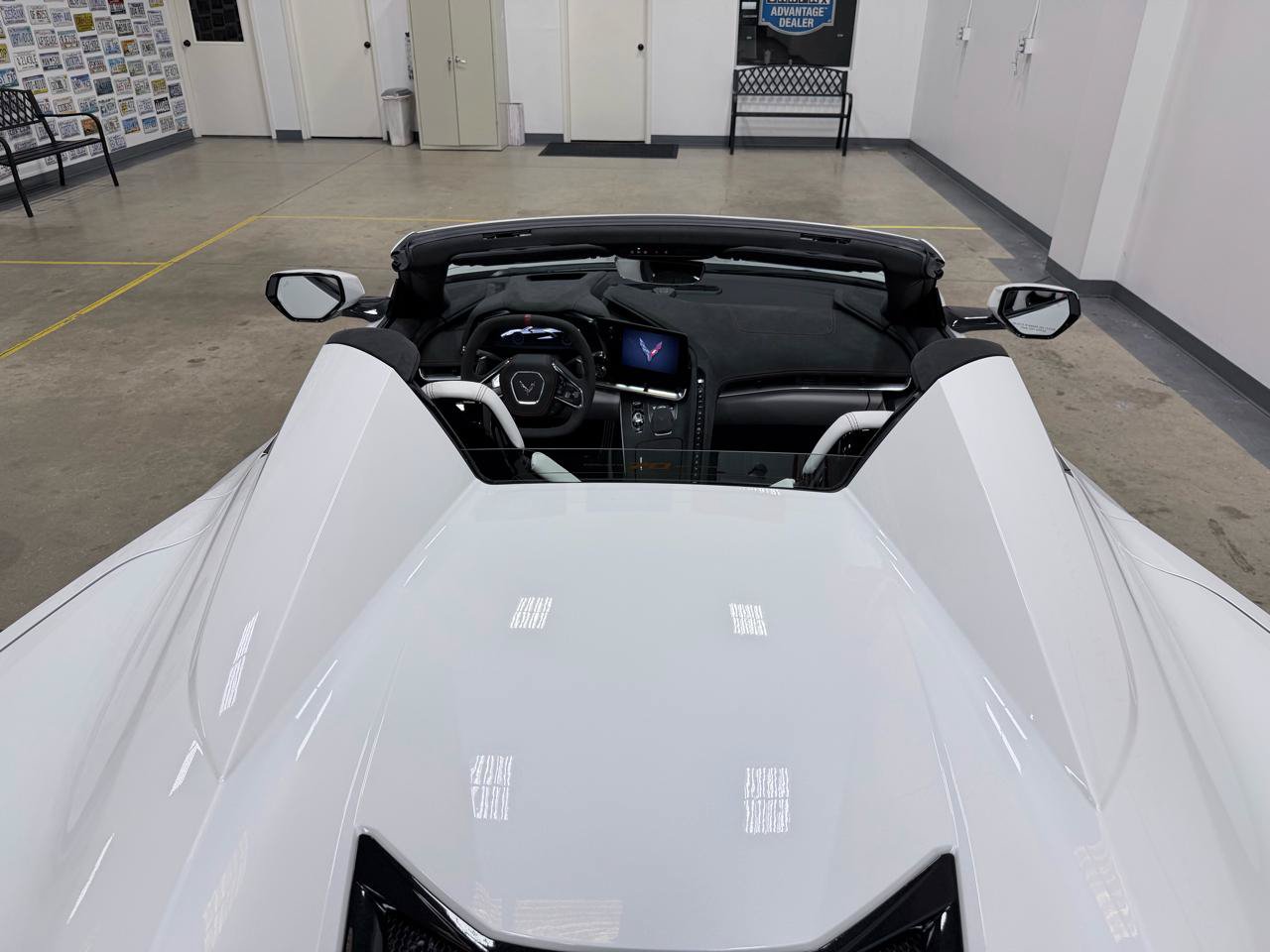 Used 2023 Chevrolet Corvette Stingray Premium Conv w/ Z51 Performance Package RWD image 16