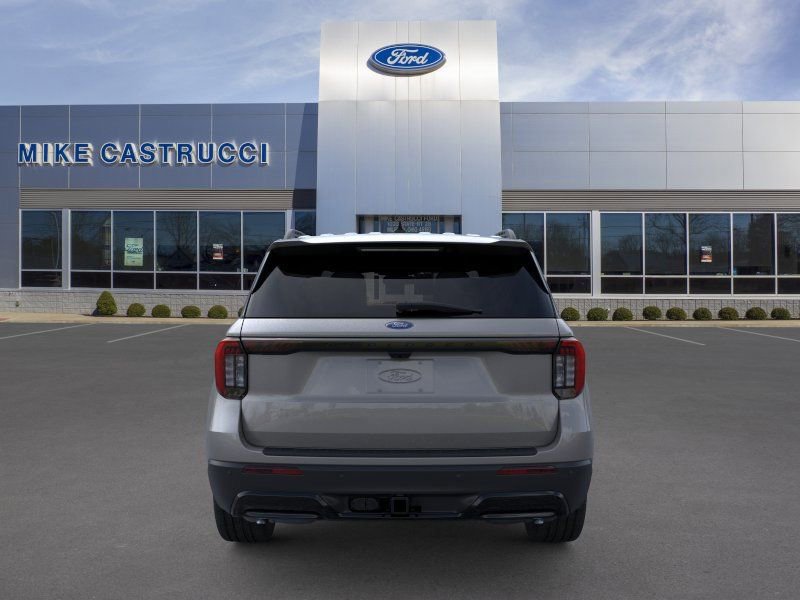 New 2025 Ford Explorer ST-Line w/ Premium Package RWD image 5