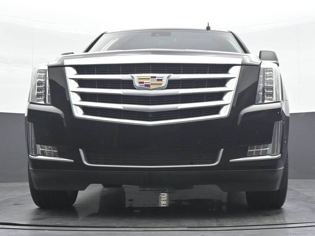 Used 2019 Cadillac Escalade Luxury AWD/4WD image 26